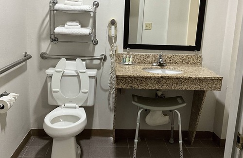Jacksonville Hotel | Quality Inn Jacksonville near Little Rock Air Force Base