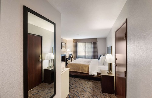 Midvale Hotel | Quality Inn Midvale - Salt Lake City South