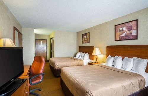 Mitchell Hotel | Quality Inn Mitchell I-90