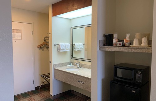 Montgomery Hotel | Quality Inn Montgomery South