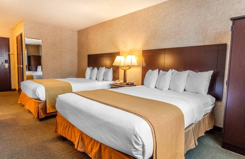Arlington Hotel | Quality Inn Near Seattle Premium Outlets