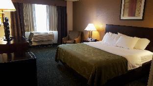 Ozark Hotel | Quality Inn Ozark-Springfield South