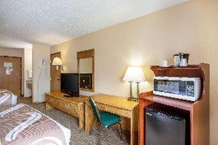 Storm Lake Hotel | Quality Inn - Storm Lake