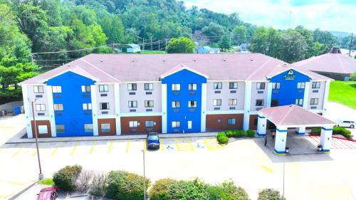 Caseyville Hotel | Quality Inn & Suites Caseyville - St Louis