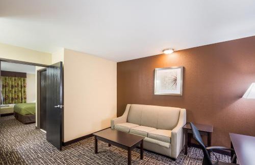 Caseyville Hotel | Quality Inn & Suites Caseyville - St Louis
