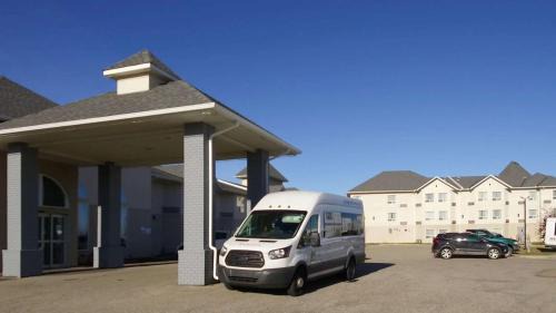 Leduc Hotel | Quality Inn & Suites Edmonton International Airport
