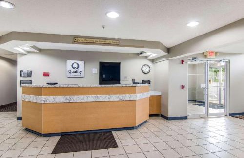 Mercer Hotel | Quality Inn & Suites Grove City-Outlet Mall