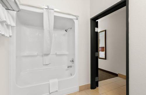 McAlester Hotel | Quality Inn & Suites McAlester