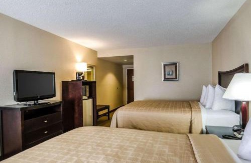 Troutville Hotel | Quality Inn Troutville - Roanoke North
