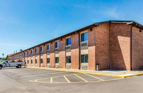 Batesville Hotel | Quality Inn