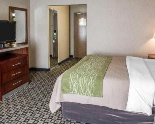 Clarion Hotel | Quality Inn