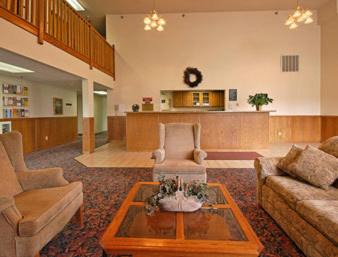 Creston Hotel | Quality Inn