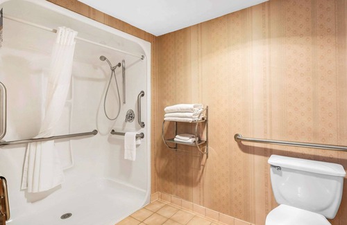 Dumas Hotel | Quality Inn