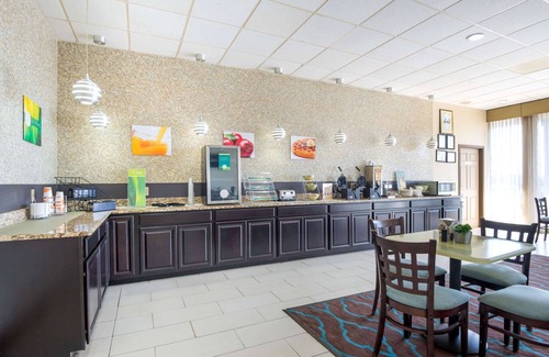 Sweetwater Hotel | Quality Inn