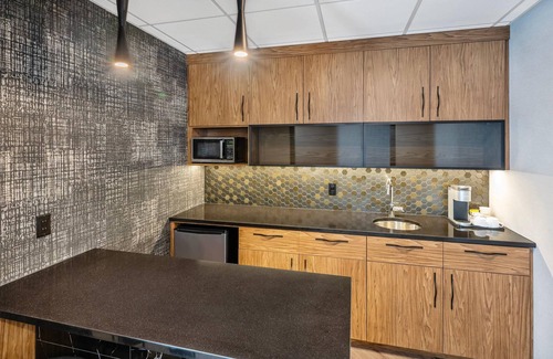 Drummondville Hotel | Quality Suites Drummondville