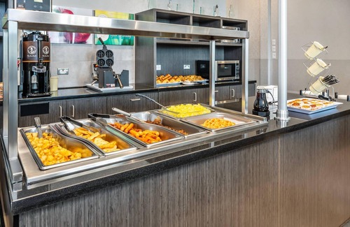 Drummondville Hotel | Quality Suites Drummondville