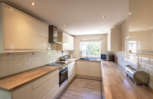 Gwithian House | Quality Three Bedroomed House in Peaceful Seaside Village