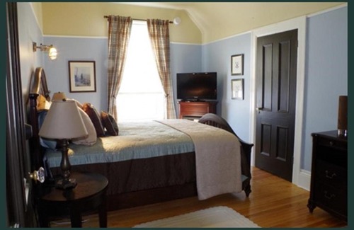Fredericton Bed & Breakfast | Quartermain House Bed & Breakfast