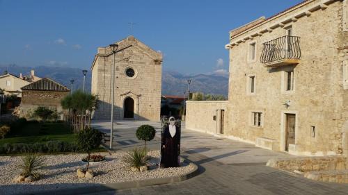 Razanac Apartment | Quartier No.63