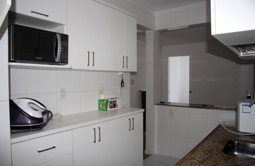 Portuguesa House | Quarto privativo em condomínio