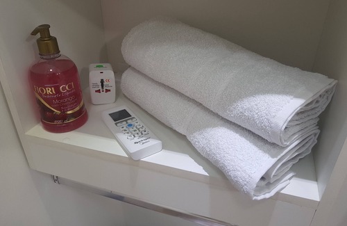 Portuguesa House | Quarto privativo em condomínio