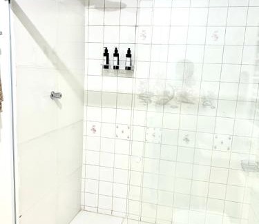 Jardim Arabutam Apartment | Quarto privativo no centro de Embu das Artes