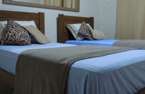 Duque de Caxias House | Quartos Em Casa In Caxias da Paraíso