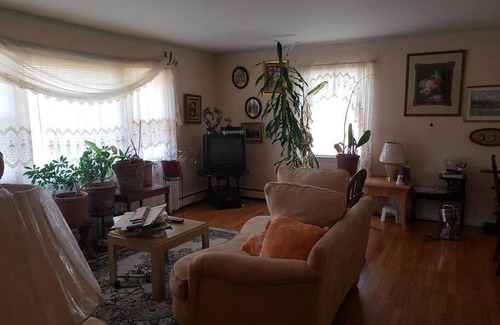 Monticello House | Queen Beds Fast Wi-Fi Free Parkng Casino/Waterpark