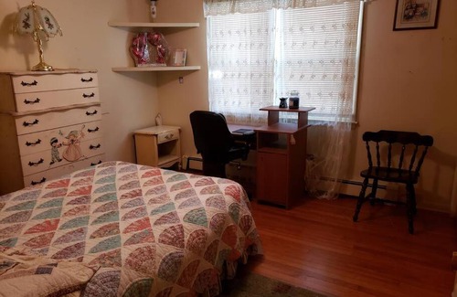 Monticello House | Queen Beds Fast Wi-Fi Free Parkng Casino/Waterpark