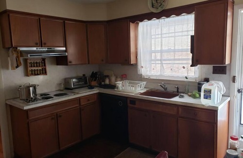 Monticello House | Queen Beds Fast Wi-Fi Free Parkng Casino/Waterpark