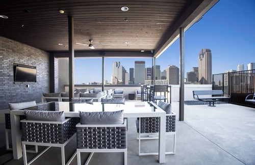 Charlotte Condo | Queen City Oasis