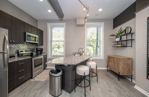 Mount Auburn Apartment | Queen City Views 3 – Chic 2 BDR!