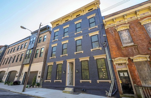 Mount Auburn Apartment | Queen City Views 3 – Chic 2 BDR!
