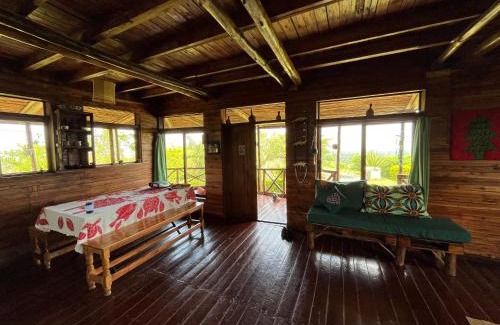 Kichwamba House | Queen Elizabeth Gorge Cottages