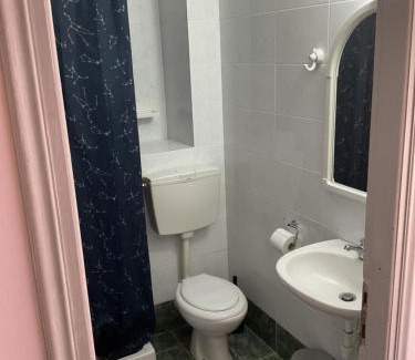 Zakas Hotel | Queen of Orliaka