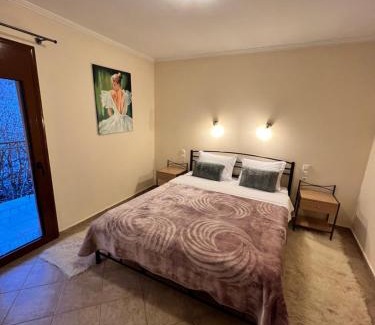 Zakas Hotel | Queen of Orliaka