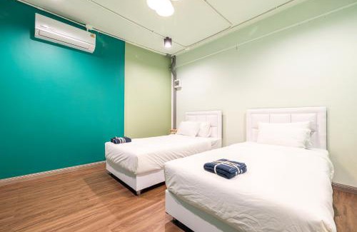 Old Phuket Town House | Queen On Street Guest House