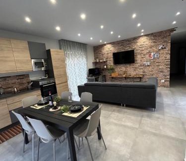 Gaggi Apartment | Queen street 119