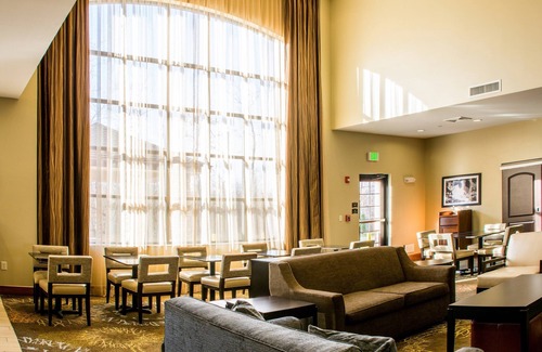 Schererville Apartment | Queen Studio. Free Breakfast. Indoor Pool. Gym & Business Center.