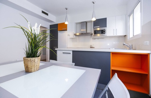 Salou City Centre Apartment | QUEENS 2B Salou center, beach at 300m