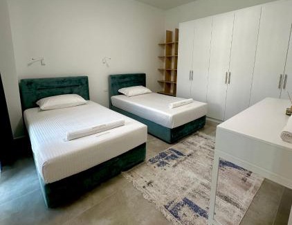 Jala Villa | Queen’s Luxury Vila 111/A