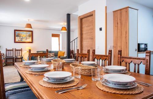 Navaluenga House | Quercus