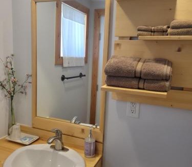 Whitewood Hotel | Quest Motel