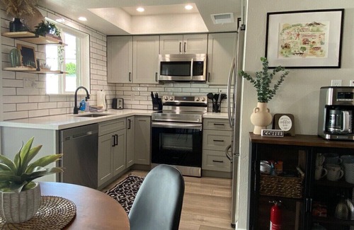 Village Grove House | Quiet 1-Story OldTown Condo w/CozyPatio & Parking!