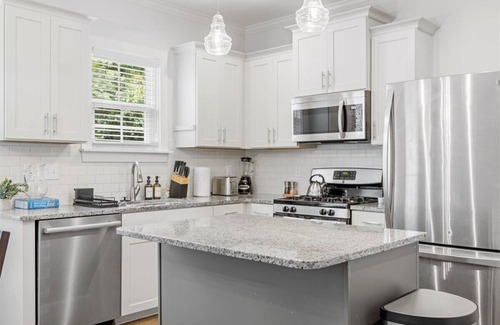 East Durham House | Quiet 3BR/2.5BA with Fenced Yard—10-min drive to Duke University & Downtown