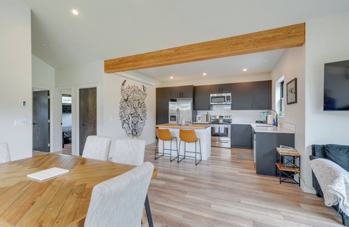 Alpine House | Quiet Alpine Hideaway w/Panoramic Mountain Views!