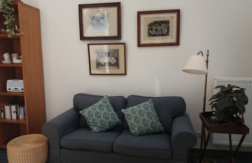 Deurne Apartment | Quiet and characterful BnB near a park and Antwerp center for leisure & business