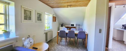 Tilst Apartment | Quiet and cozy apartment close to nature in villa.