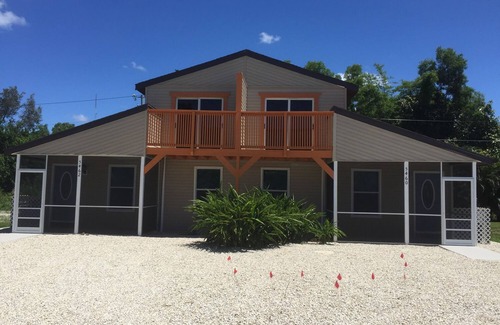 Pine Island Center House | Quiet and Cozy Island Retreat. Beautifully Remodeled.