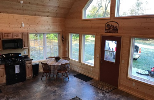 Underwood Cabin | Quiet Anna Lake Cabin